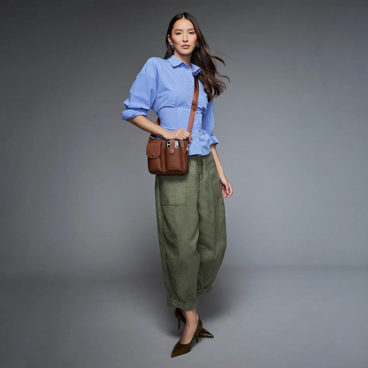Dillon Dual Pocket Crossbody Bag - Cognac/Gold