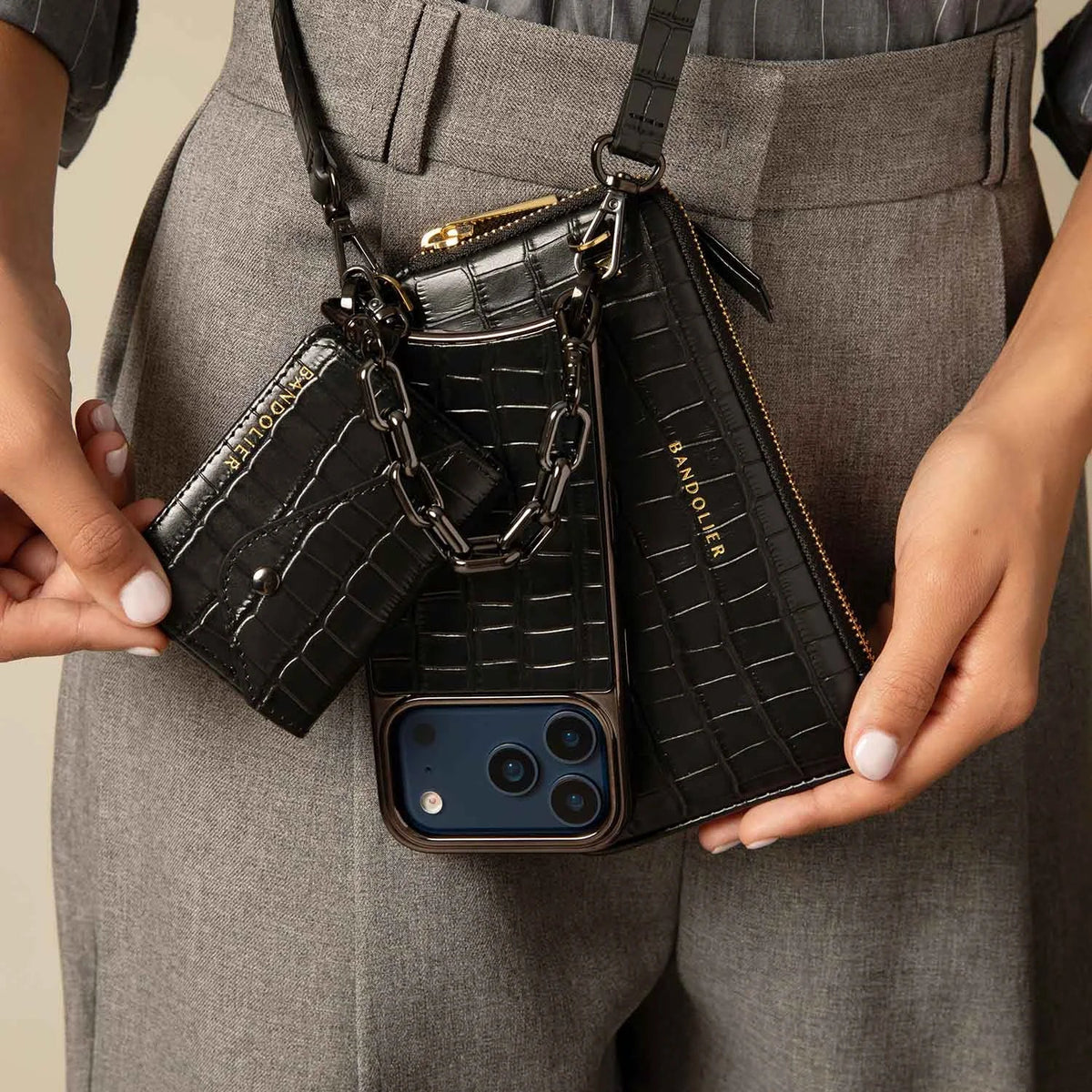 Expanded Pouch Croc