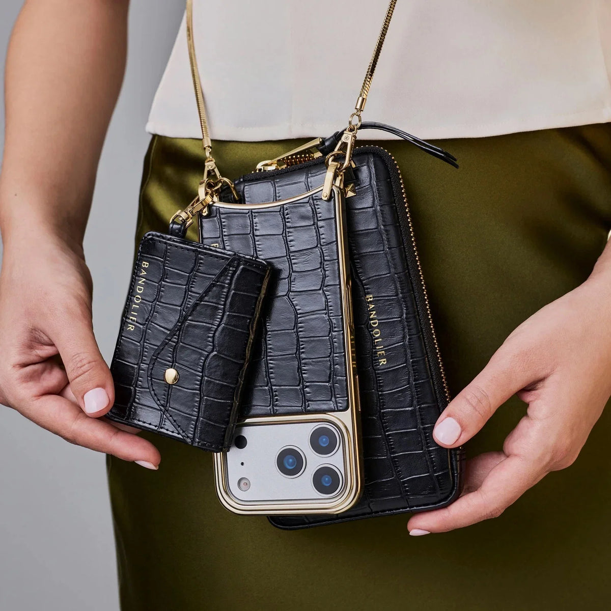 Remi Chain Magnet Wallet Crossbody Phone Case Essentials Set